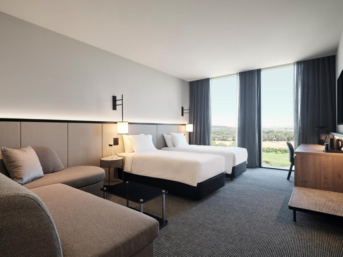 Hyatt Place Melbourne Caribbean Park Scoresby Bagian luar foto