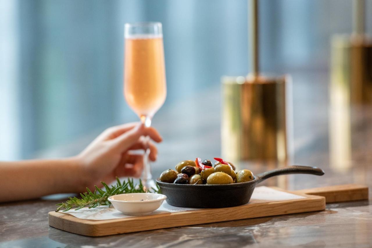 Hyatt Place Melbourne Caribbean Park Scoresby Bagian luar foto